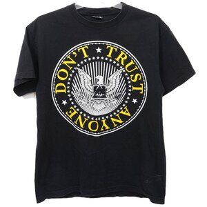 Y2K 'Dont Trust Anyone' Men's LG Short Sleeve Grunge Punk Emo Tee T-Shirt